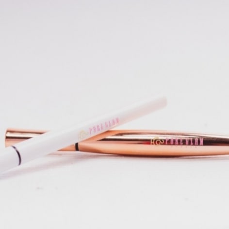 2 Magnetic Black Eyeliners