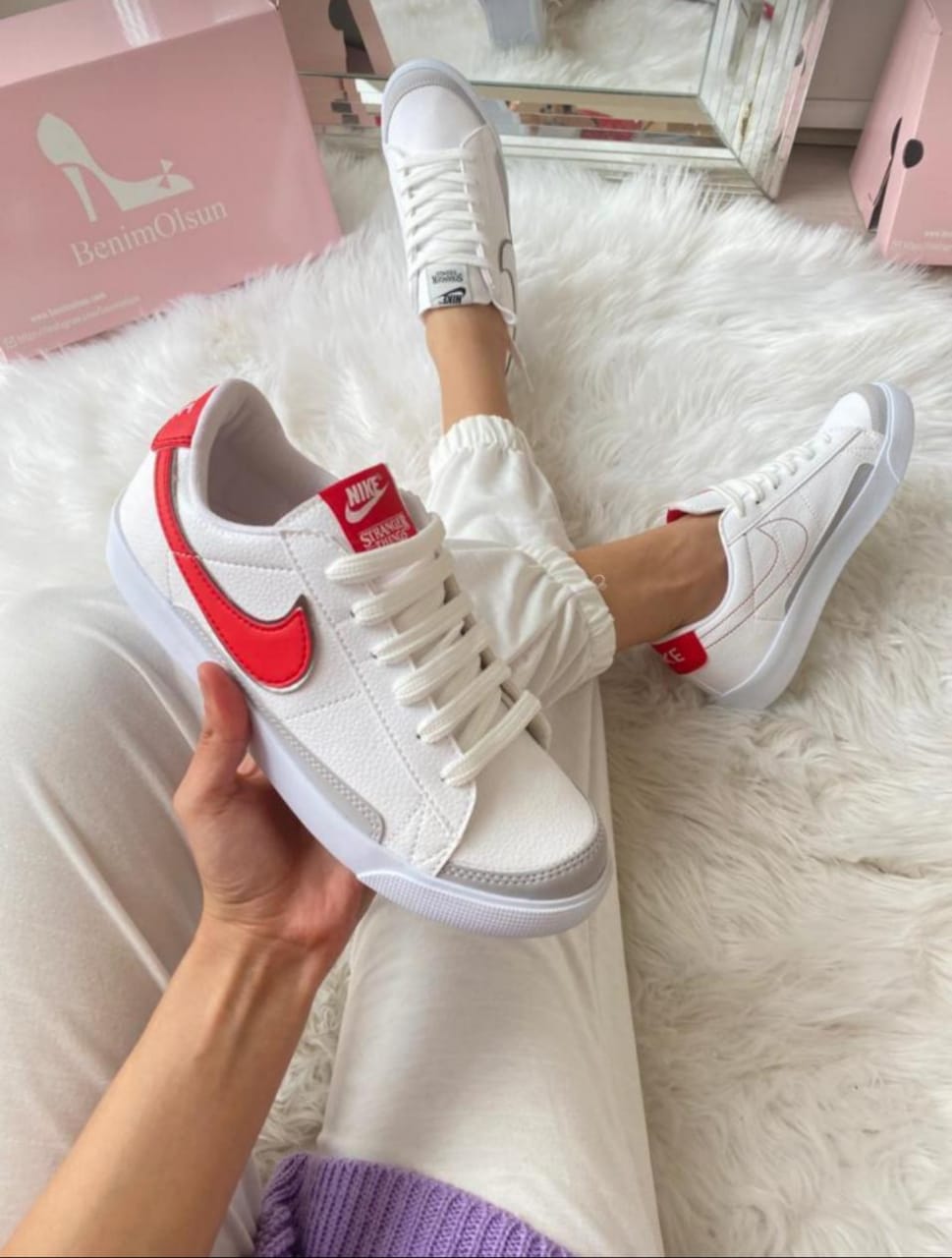 Nike ladies sneakers